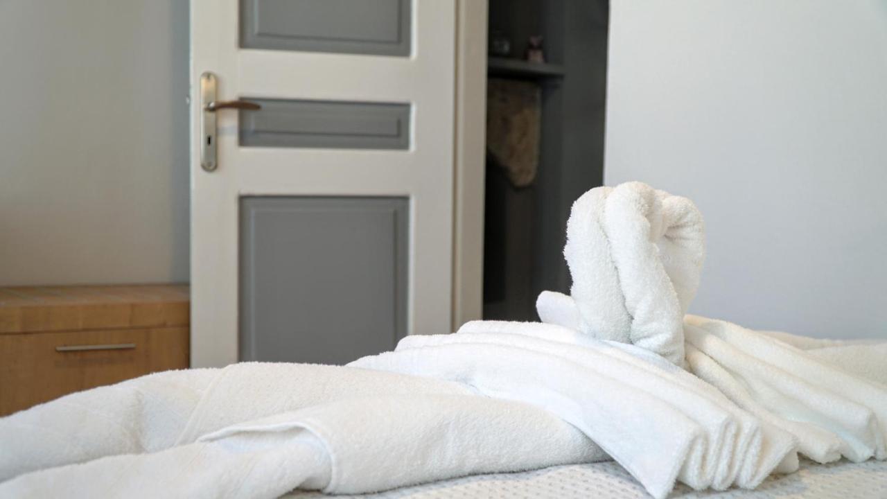 Cozy Apartments In Symi Center Екстериор снимка