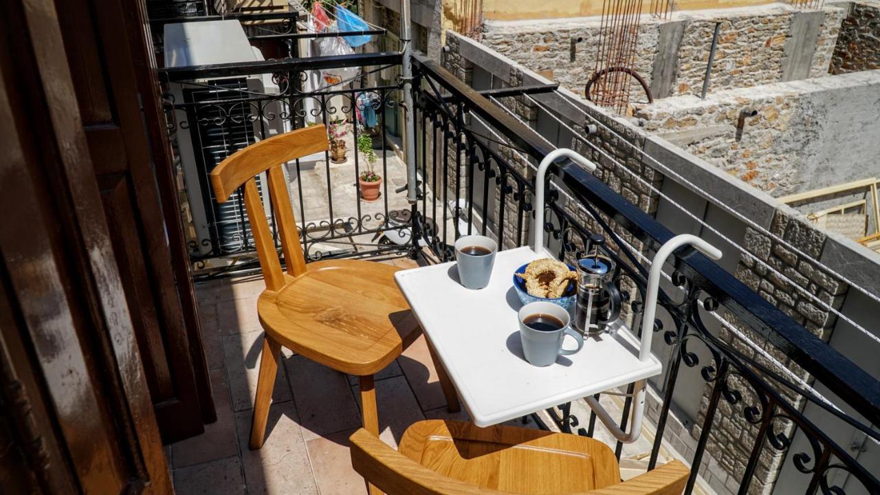 Cozy Apartments In Symi Center Екстериор снимка