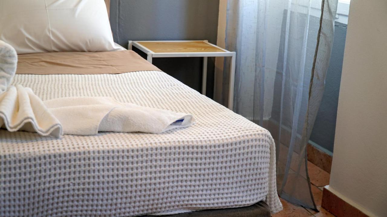 Cozy Apartments In Symi Center Екстериор снимка