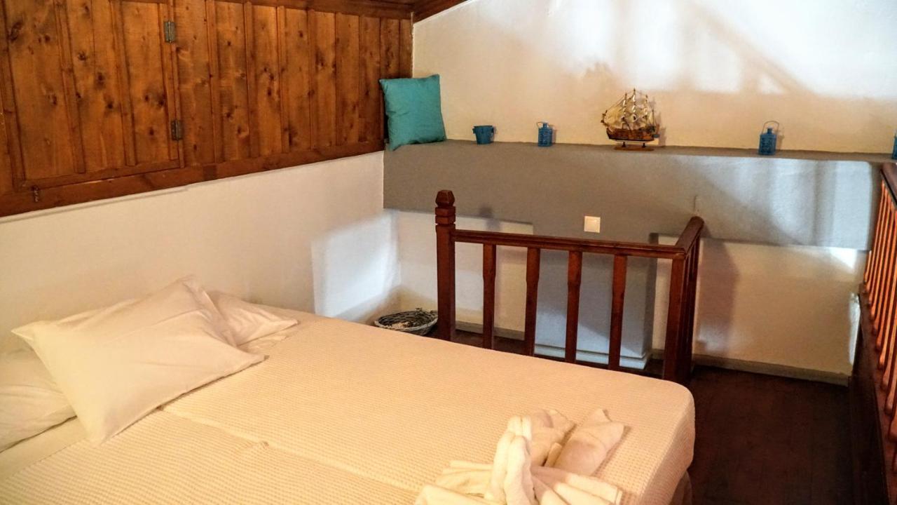 Cozy Apartments In Symi Center Екстериор снимка