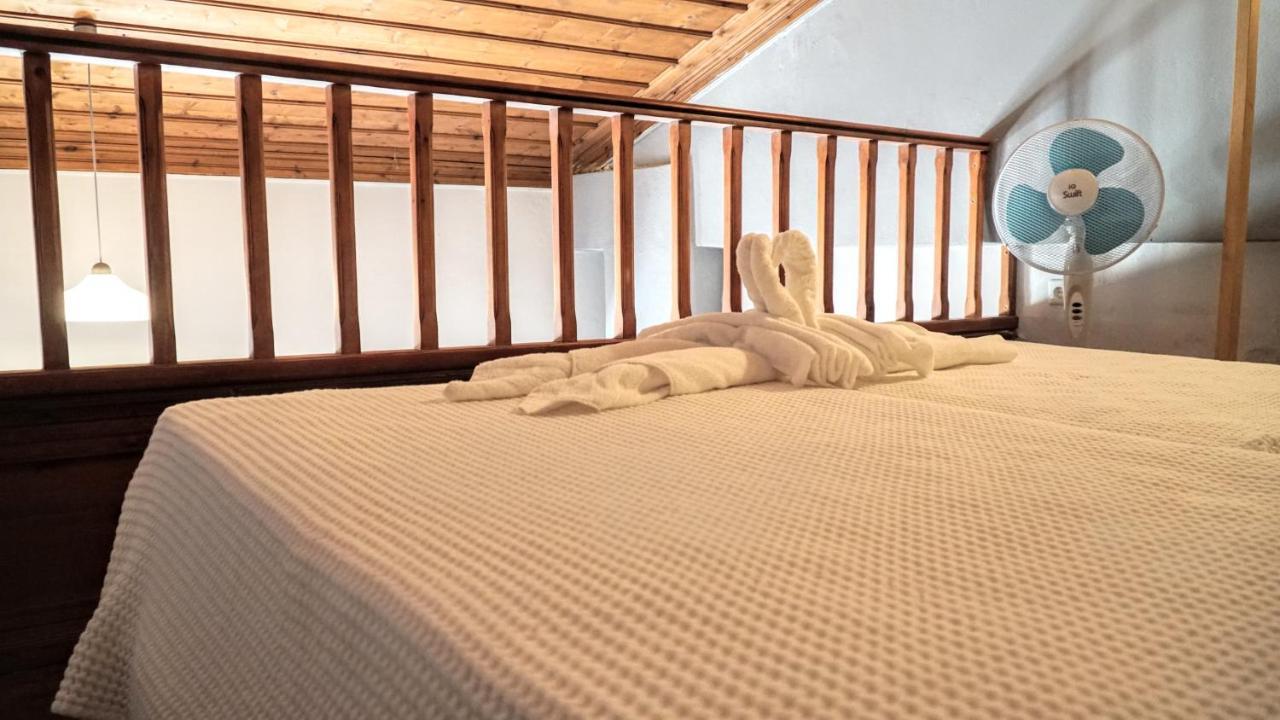 Cozy Apartments In Symi Center Екстериор снимка