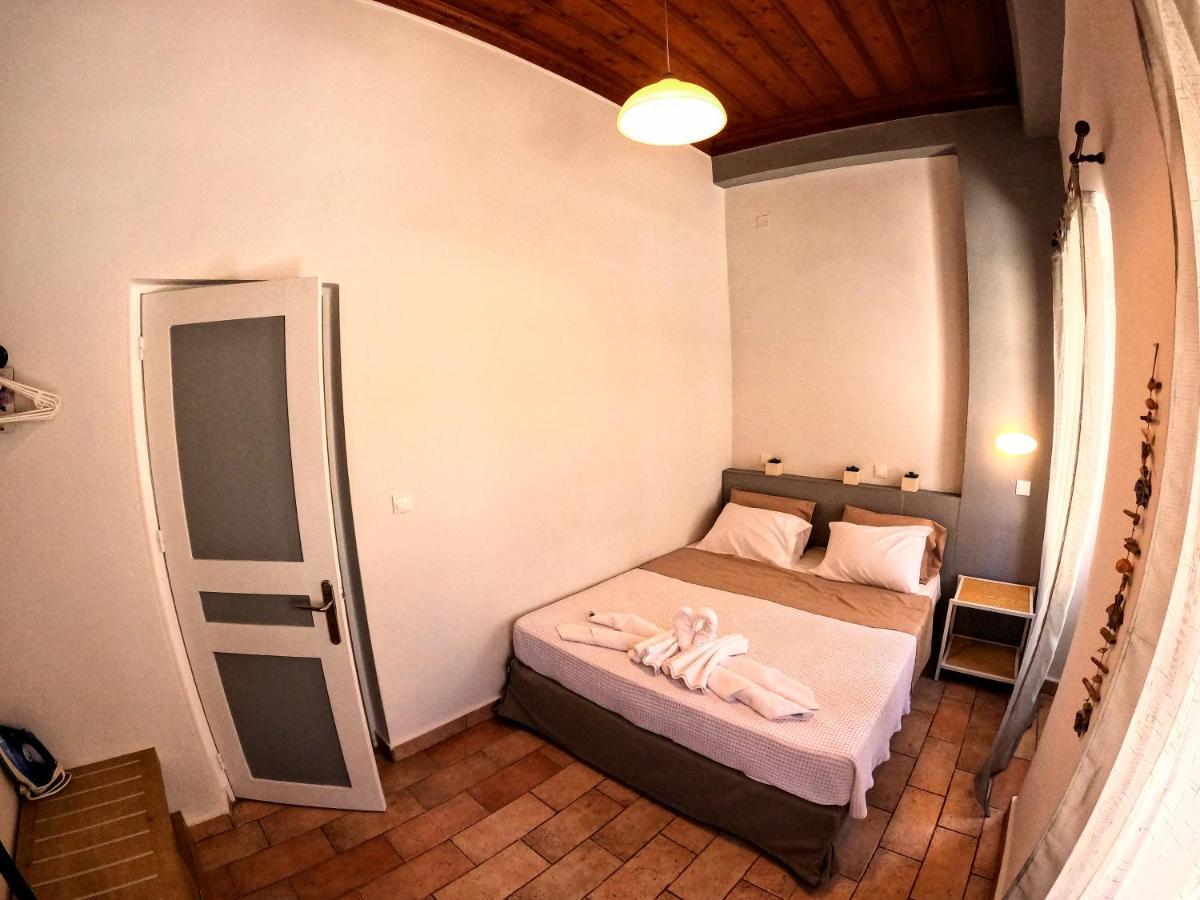 Cozy Apartments In Symi Center Екстериор снимка